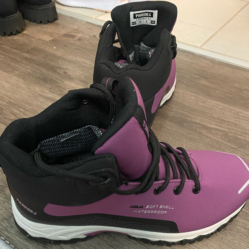 Paredes Hiking Boots Women’s 38/7
